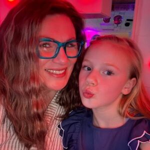 Meet your Posher, Connie